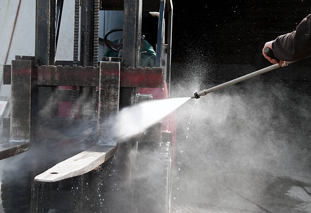Best Deck Cleaning Services  in Riddle, OR