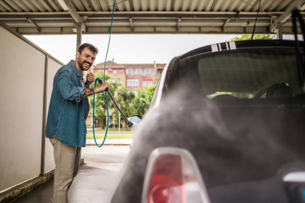 Best Commercial Building Pressure Washing  in Riddle, OR